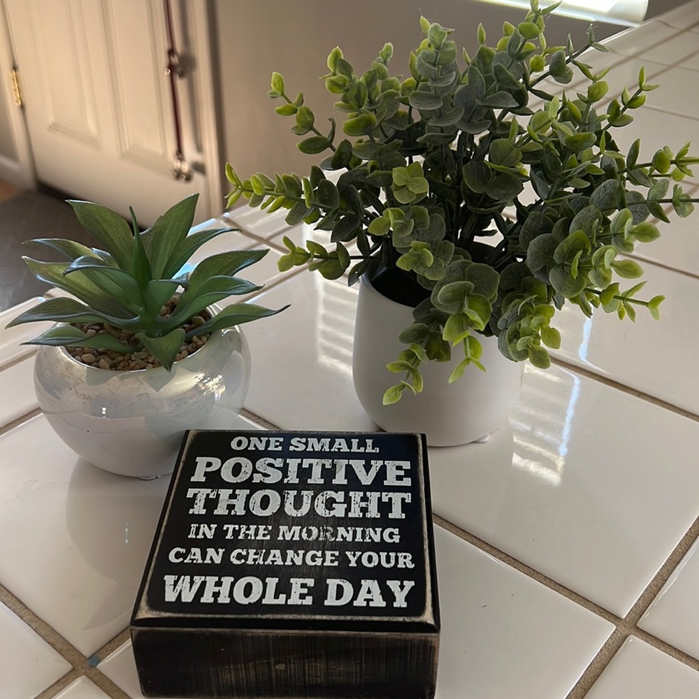 Desk / office decor